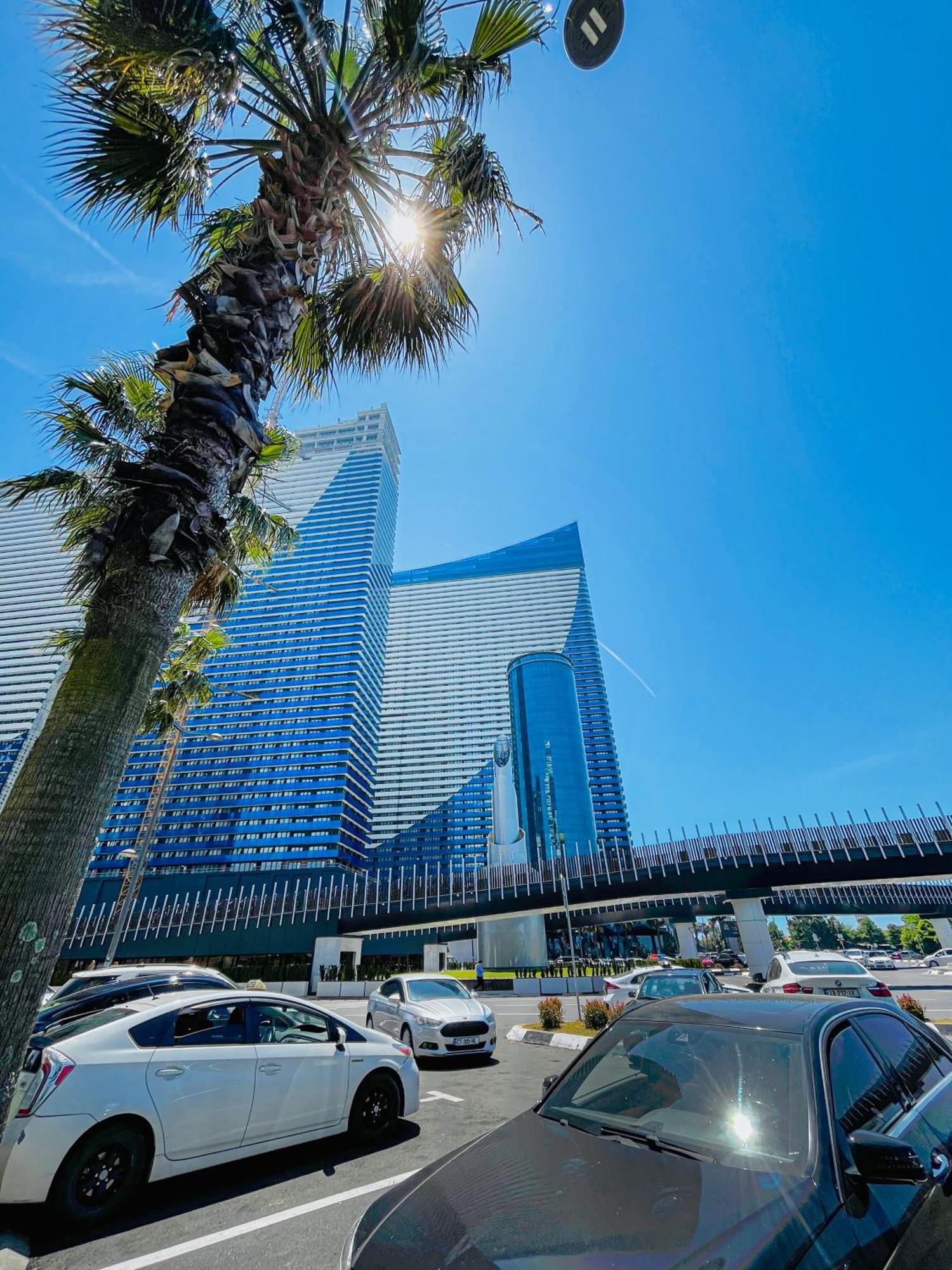 Luxury Batumi Hotel Exterior photo