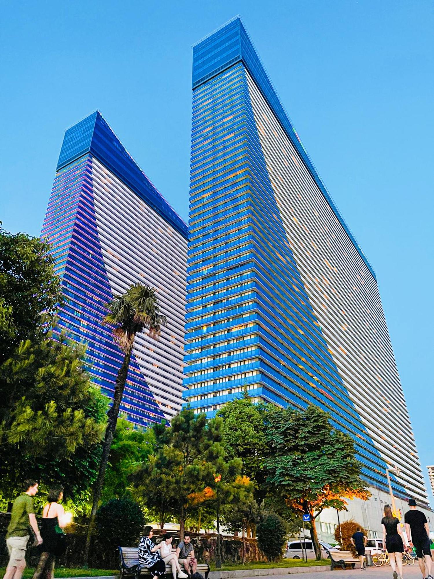 Luxury Batumi Hotel Exterior photo